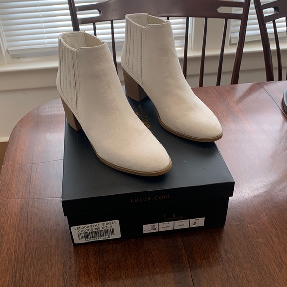 Lulu’s Shasta Bone Suede Ankle Booties - Picture 3 of 5